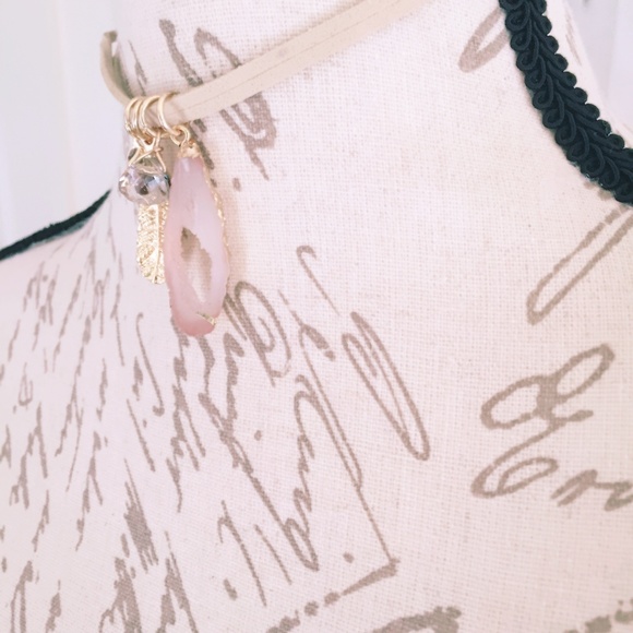 Geode Charm Choker Boho Feather NWT - Picture 3 of 4